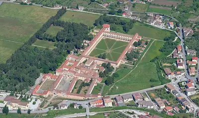 Vista aérea de la Cartuja de Padula