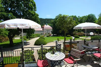 Het Kurhaus König-Albert-Bad in Bad Elster