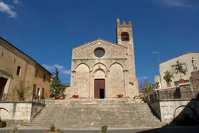 Die Stiftskirche Sant’Agata in Asciano