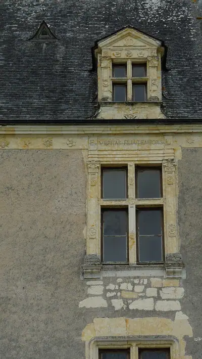 De noordgevel van het Manoir de la Possonnière