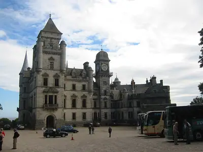 La façade du château de Dunrobin