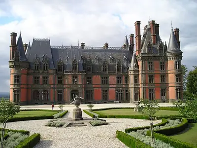 De zuidgevel van het Château de Trévarez