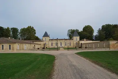 Le château d’Anglade à Izon