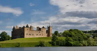 The ruins of Linlithgow Palace