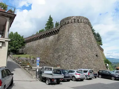 De buitenkant van de Rocca di Camporgiano