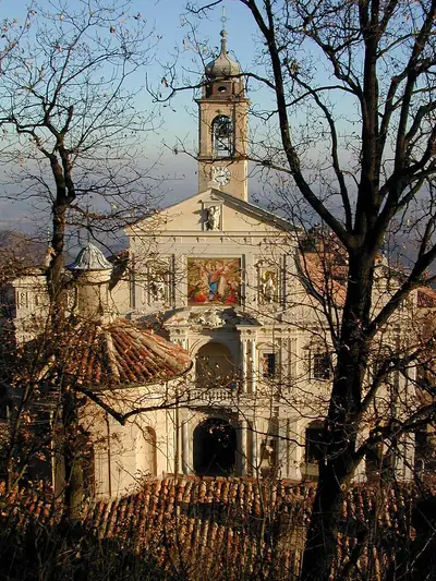 The Sacro Monte di Crea on its wooded hill