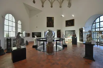Das Museum im Abteiturm von Saint-Amand-les-Eaux