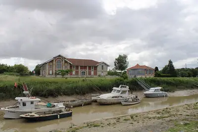 The small port of Saint-Christoly-Médoc on the Gironde estuary