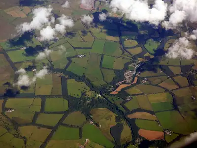 Vista aérea del pueblo de Sorn, en East Ayrshire
